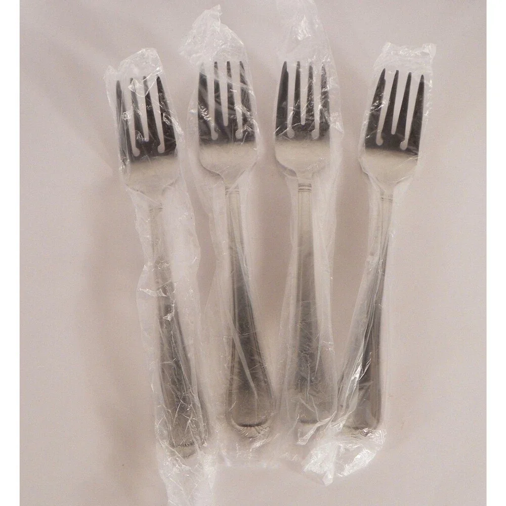 Pfaltzgraff Stainless Steel GREENWICH Salad Fork (s) LOT OF‎ 4 Glossy Plume Tip